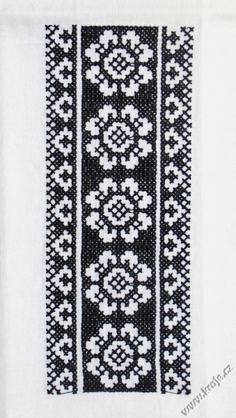 Výšivka na rukávce 376