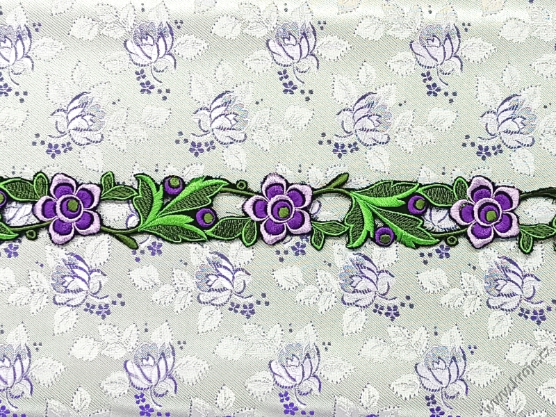 Porta vyšívaná šíře 3,5 cm 025