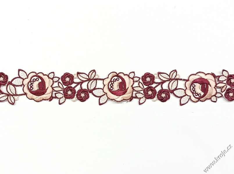 Porta vyšívaná šíře 4 cm 060
